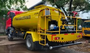 Karoseri20230610-032229-Karoseri Water Truck Minng Terbaik Dan Bergaransi  Bekasi.webp